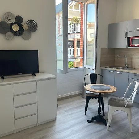 Elegant, Central, Pour 2 Personnes *