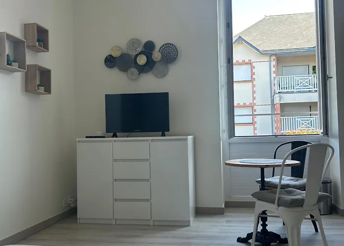 Apartman Elegant, Central, Pour 2 Personnes *